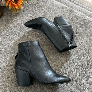 Dolce Vita Black Booties